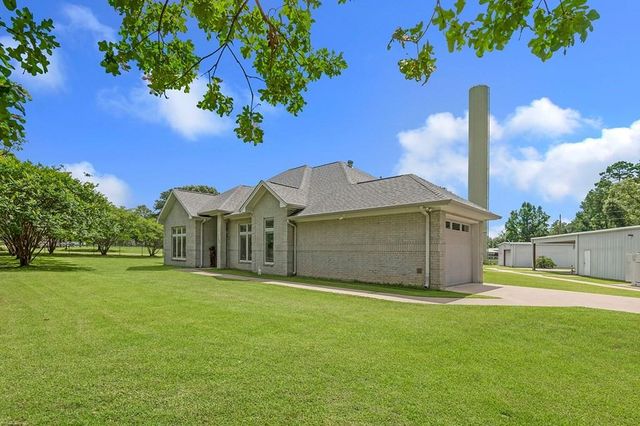 160 Black Forest Drive, Zavalla, TX 75980