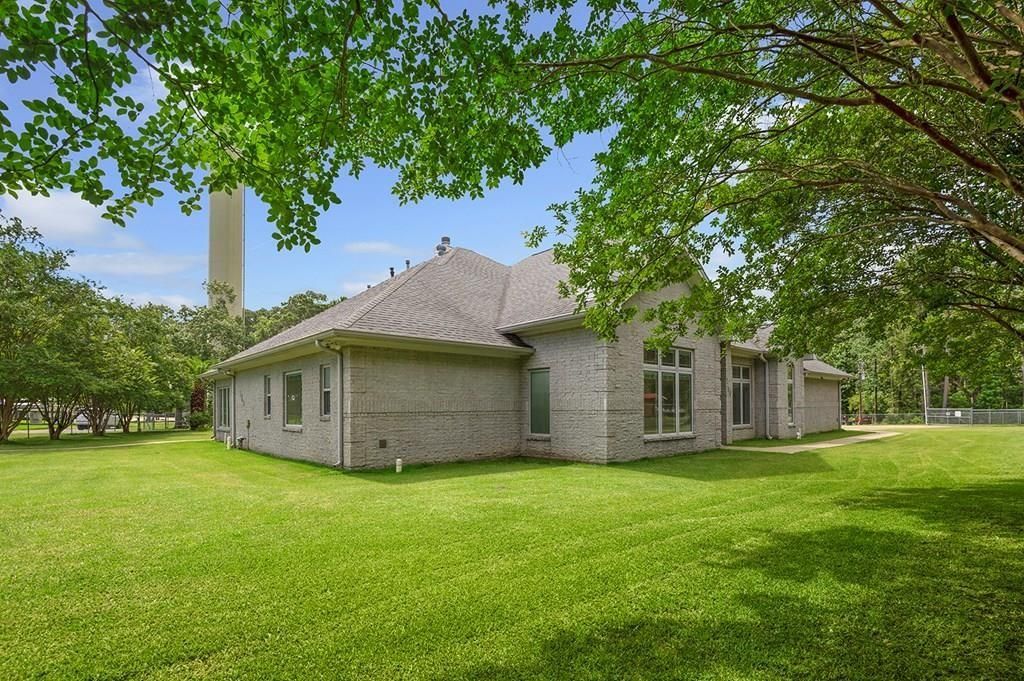 160 Black Forest Drive, Zavalla, TX 75980