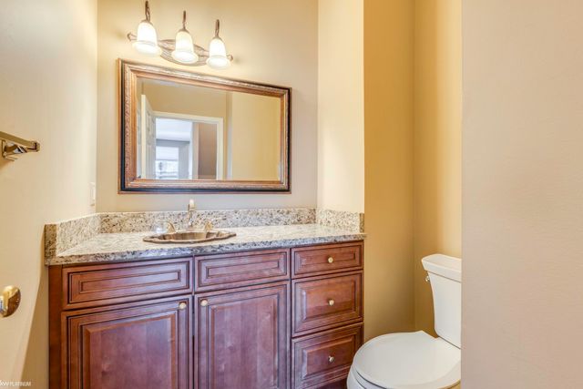 56659 Long Island Drive, Shelby Twp, MI 48316