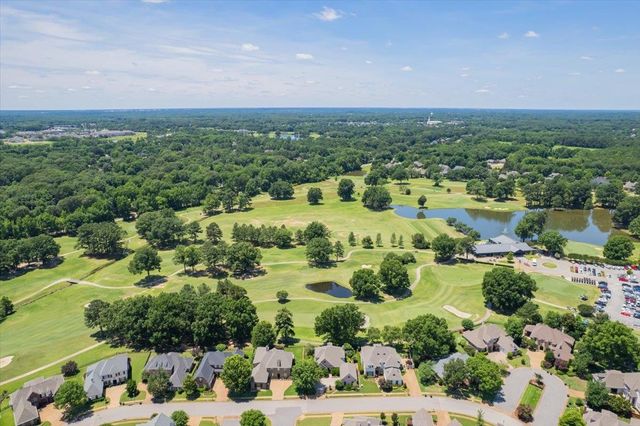 10211 CARNEGIE CLUB DR, Collierville, TN 38017