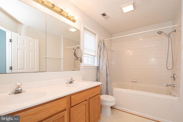 646 GUARD HILL RD, Middletown, VA 22645