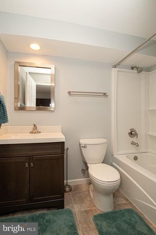 646 GUARD HILL RD, Middletown, VA 22645