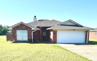 4303 Dugger Drive, Bellmead, TX 76705