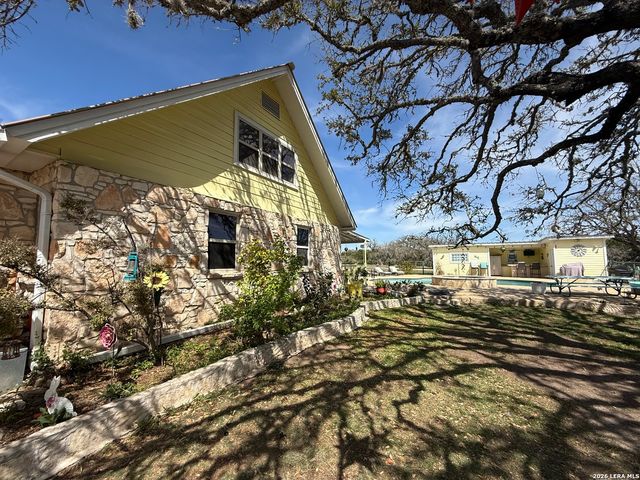 3320 PRIVILEGE CREEK, Pipe Creek, TX 78063