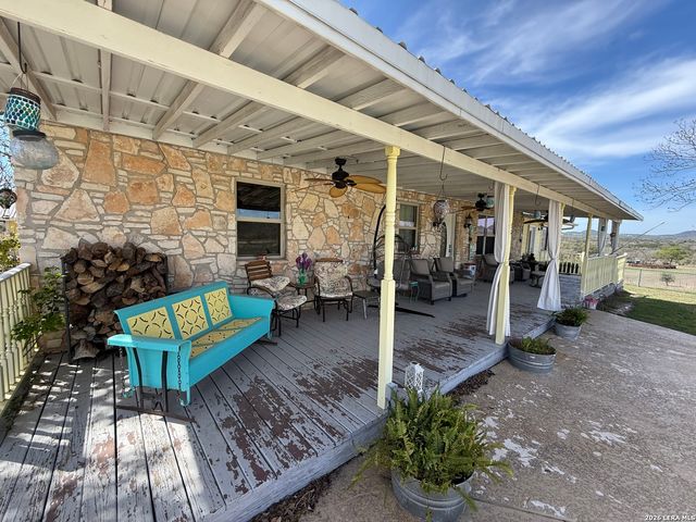 3320 PRIVILEGE CREEK, Pipe Creek, TX 78063