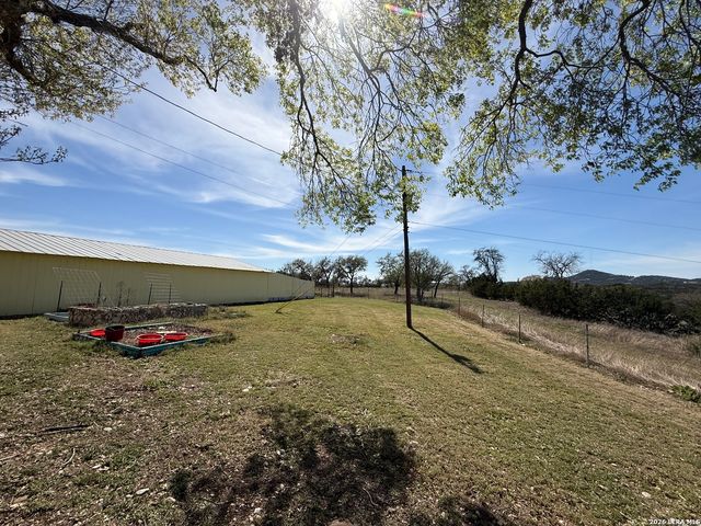 3320 PRIVILEGE CREEK, Pipe Creek, TX 78063