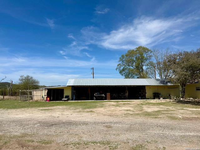 3320 PRIVILEGE CREEK, Pipe Creek, TX 78063