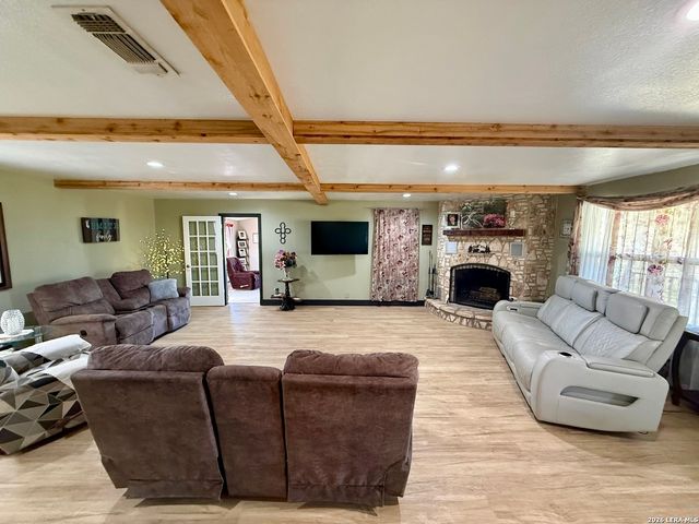 3320 PRIVILEGE CREEK, Pipe Creek, TX 78063