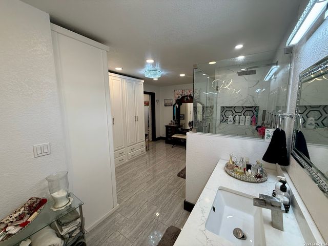 3320 PRIVILEGE CREEK, Pipe Creek, TX 78063