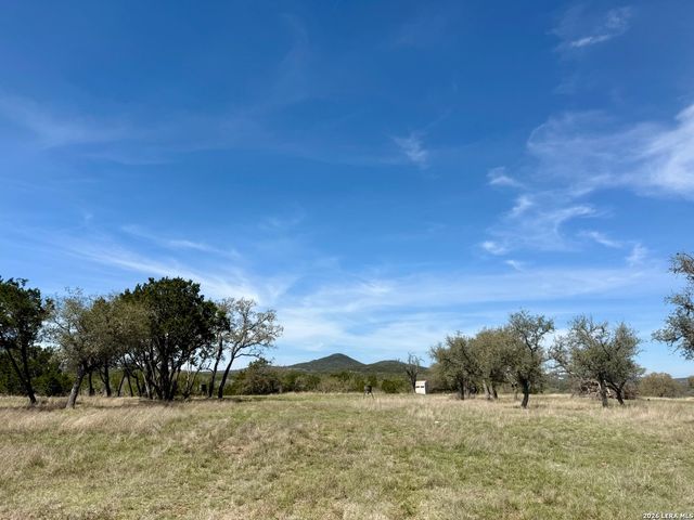 3320 PRIVILEGE CREEK, Pipe Creek, TX 78063