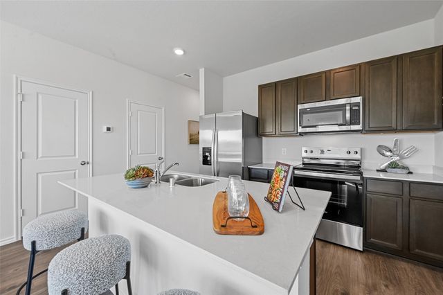 204 Tall Cedar Way, Princeton, TX 75407