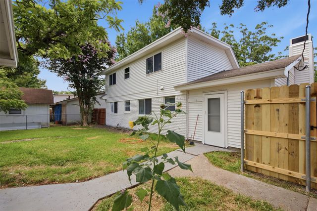 1217 Rosewood Hills Drive, Garland, TX 75040