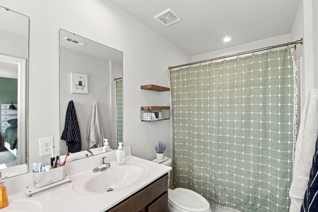 3053 Red Fox Rdg, Madison, TN 37115