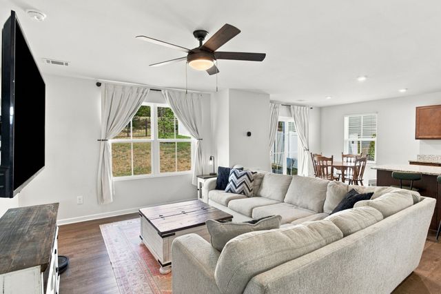 3053 Red Fox Rdg, Madison, TN 37115