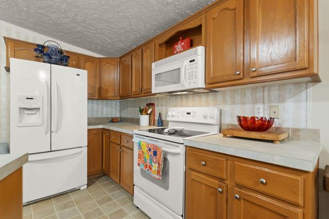 586 Spruce Street, Burnside, KY 42519