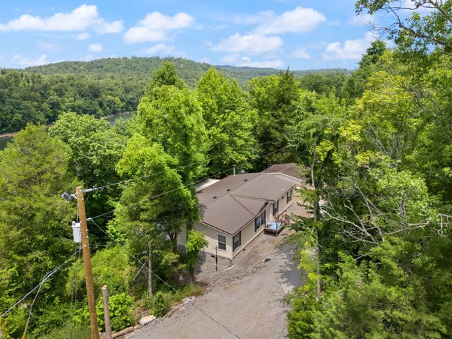 586 Spruce Street, Burnside, KY 42519