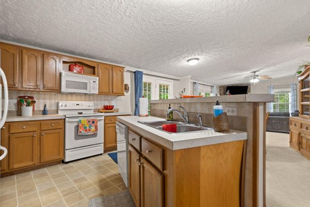 586 Spruce Street, Burnside, KY 42519