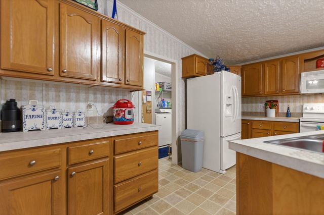 586 Spruce Street, Burnside, KY 42519