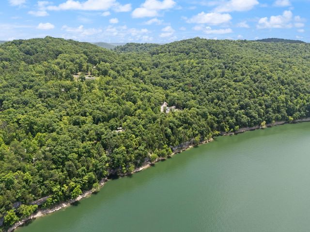 586 Spruce Street, Burnside, KY 42519