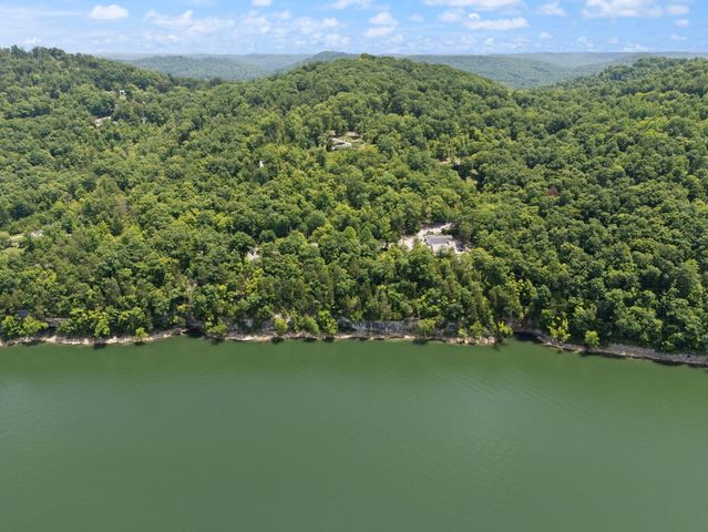 586 Spruce Street, Burnside, KY 42519