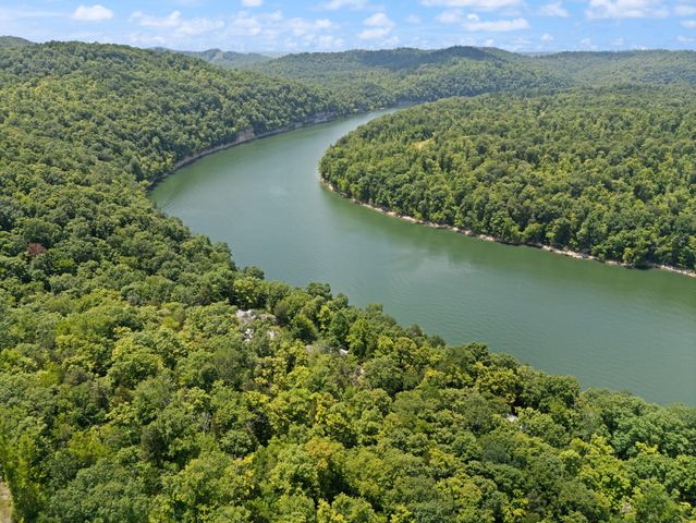 586 Spruce Street, Burnside, KY 42519