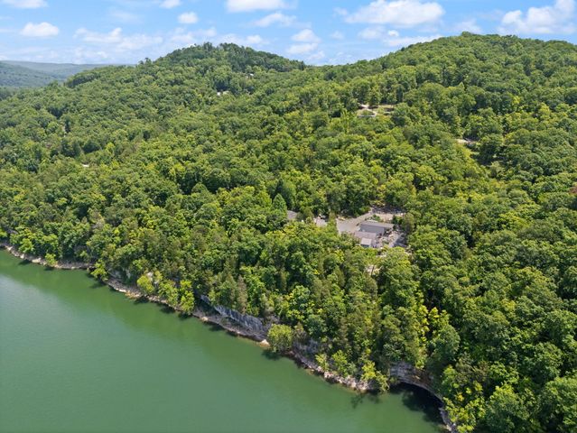 586 Spruce Street, Burnside, KY 42519