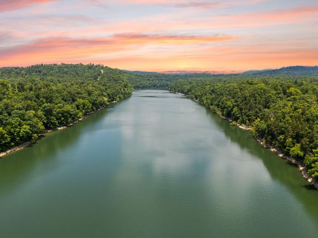 586 Spruce Street, Burnside, KY 42519