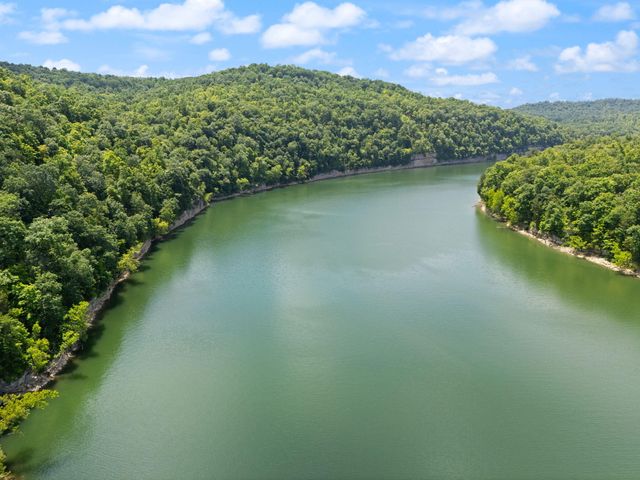 586 Spruce Street, Burnside, KY 42519