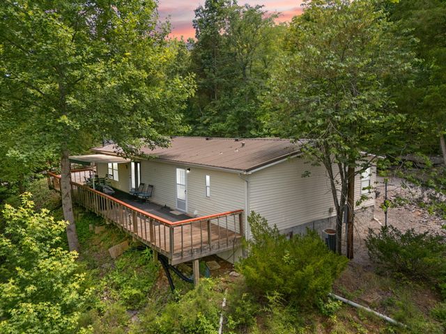 586 Spruce Street, Burnside, KY 42519