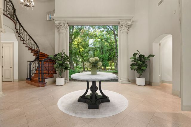 32 Wyck Hill Lane, Westlake, TX 76262