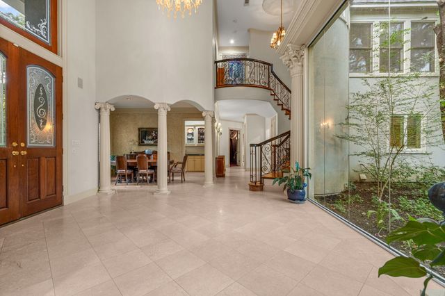 32 Wyck Hill Lane, Westlake, TX 76262