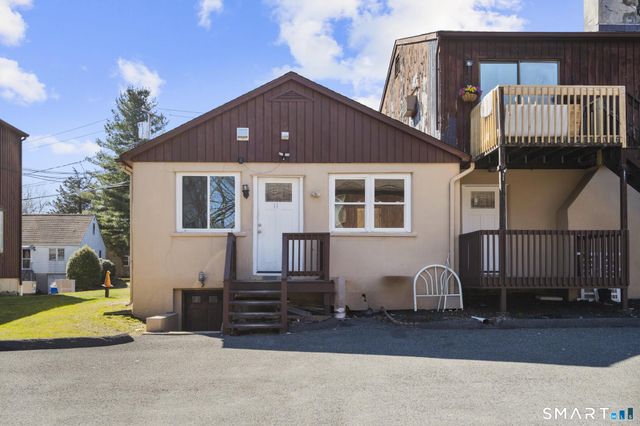 28-32 Starr Avenue 11, Danbury, CT 06810