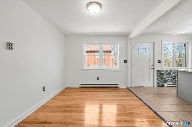 28-32 Starr Avenue 11, Danbury, CT 06810