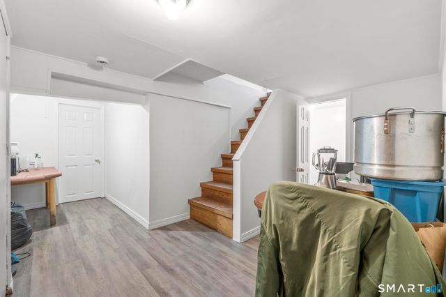 28-32 Starr Avenue 11, Danbury, CT 06810