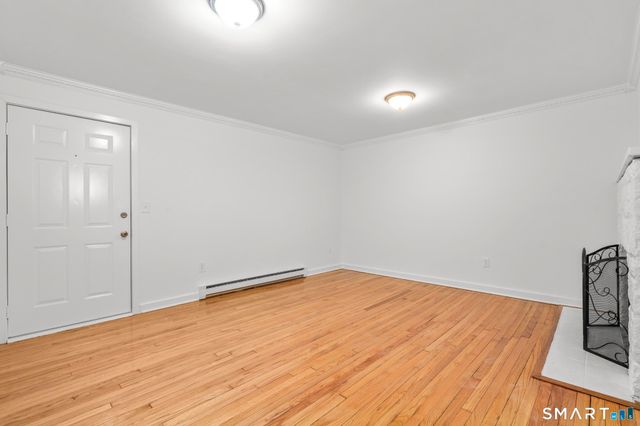 28-32 Starr Avenue 11, Danbury, CT 06810