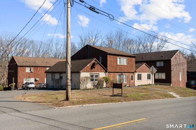 28-32 Starr Avenue 11, Danbury, CT 06810