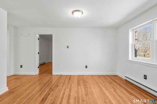 28-32 Starr Avenue 11, Danbury, CT 06810