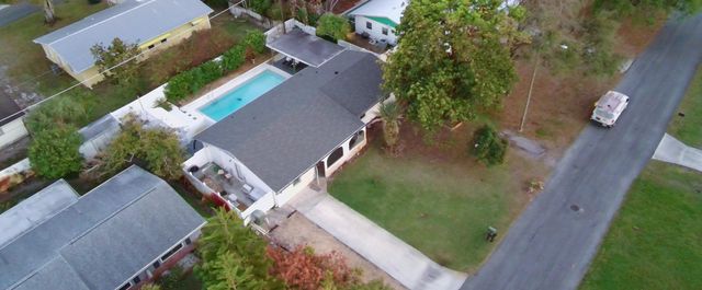 1301 SE Sandpiper Lane, Stuart, FL 34996