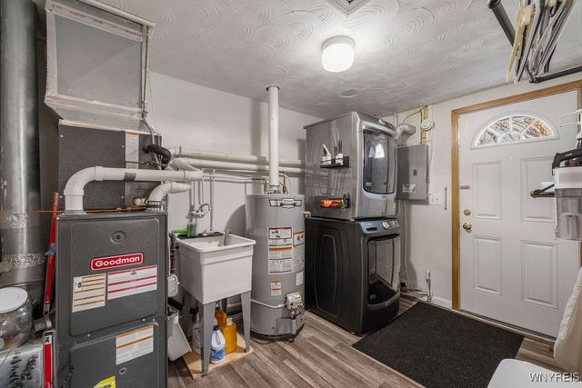 111 Louis Street, Cheektowaga, NY 14225