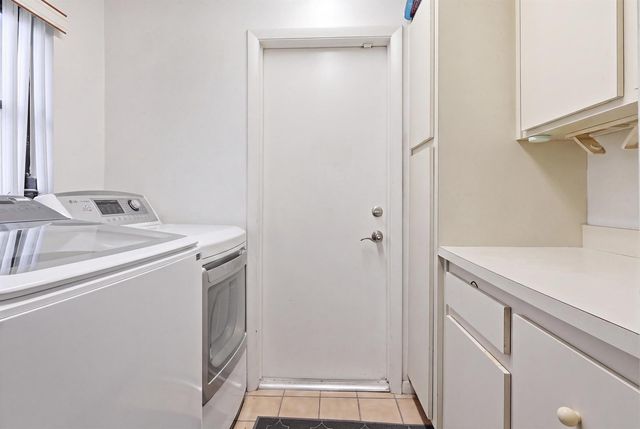 700 NW 102ND Way, Plantation, FL 33324