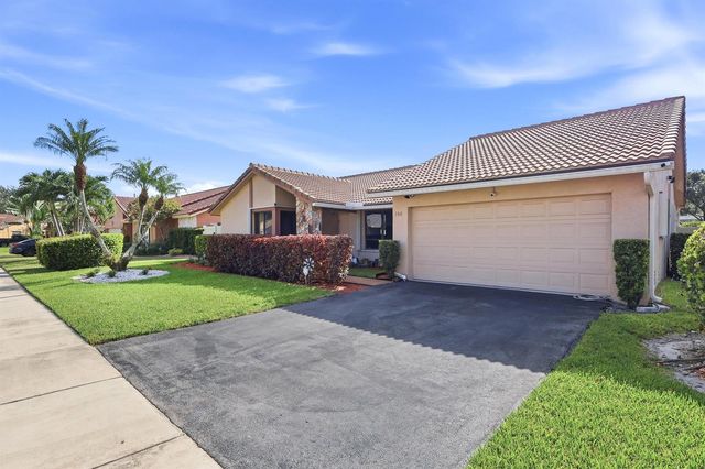 700 NW 102ND Way, Plantation, FL 33324