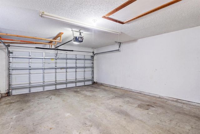 700 NW 102ND Way, Plantation, FL 33324