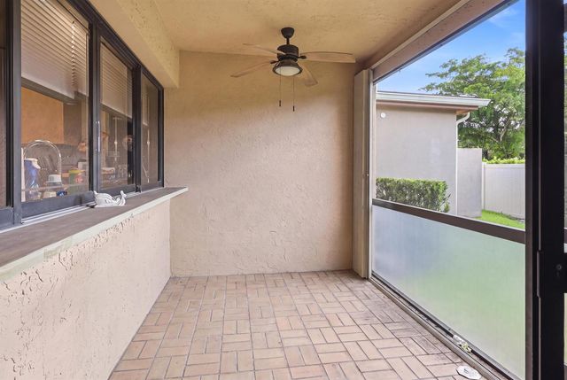 700 NW 102ND Way, Plantation, FL 33324