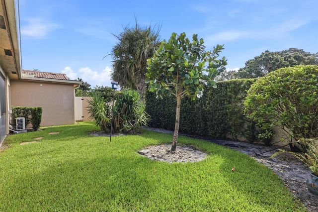 700 NW 102ND Way, Plantation, FL 33324