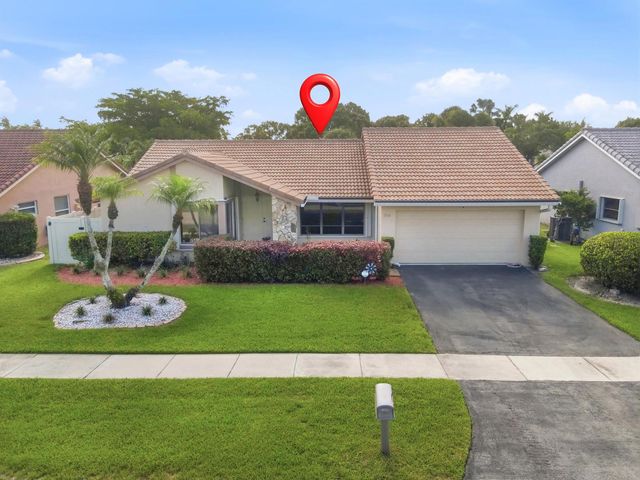 700 NW 102ND Way, Plantation, FL 33324