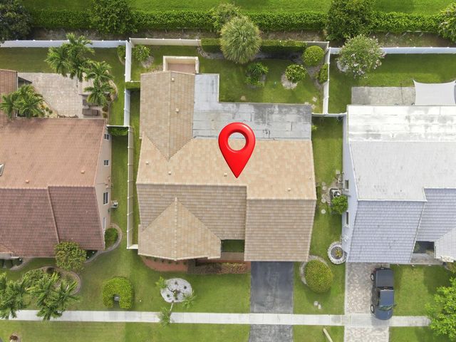 700 NW 102ND Way, Plantation, FL 33324