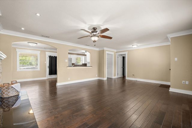 1015 W College Street, Canton, TX 75103