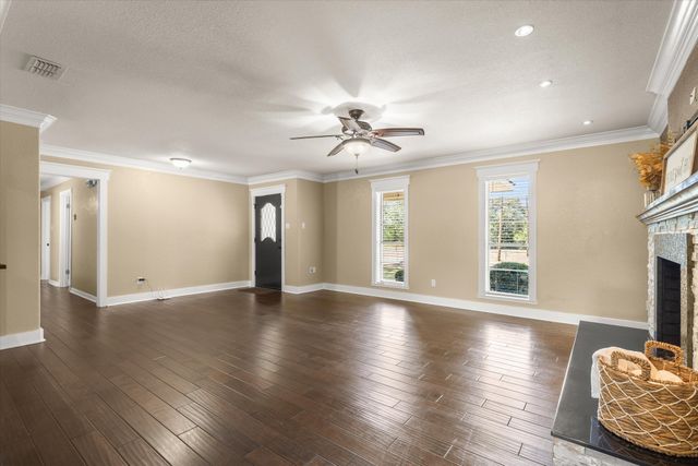 1015 W College Street, Canton, TX 75103