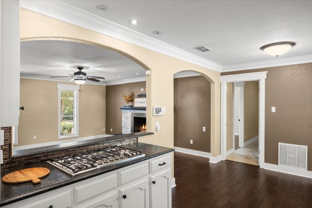 1015 W College Street, Canton, TX 75103