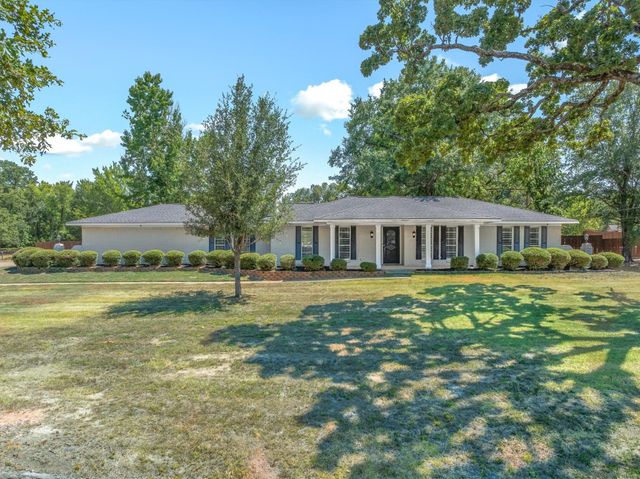 1015 W College Street, Canton, TX 75103